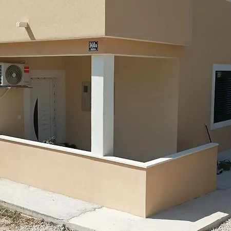 2 - Andela, Razanj